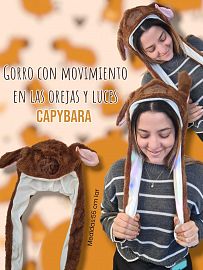 Gorro Con Movimiento en las Orejas y Luces Capybara