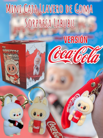 Mini Caja Llavero de Goma Sorpresa Labubu Version Coca Cola